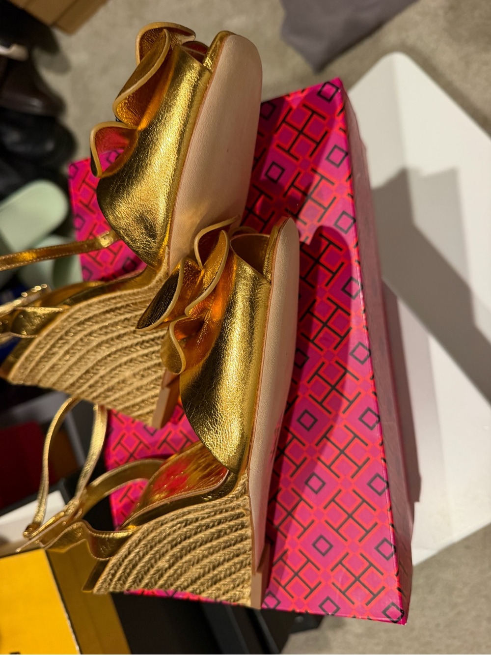 Tory Burch Gold Floral Bow High-Heel Sandals - Picture 4 of 5